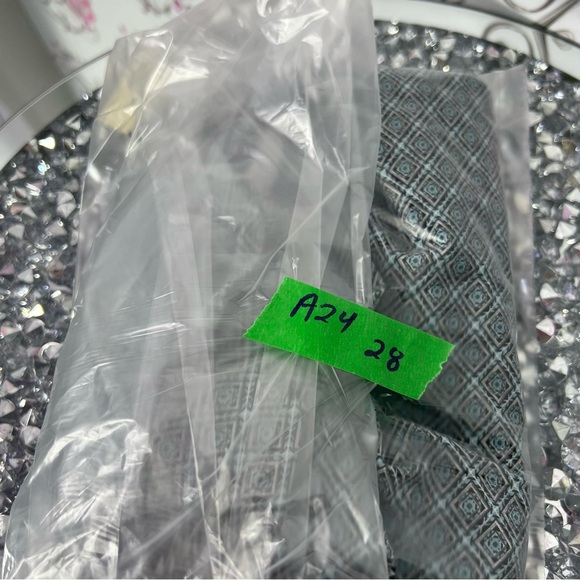 Fashion essentials by basic elements long sleeve boho Gray Patterned Blouse - Picture 8 of 8